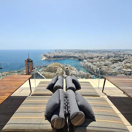 Stunning Seaview Mercury Tower - Luxurious Twin Units Appartement San Ġiljan