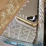 Luxurious Twin Units With Incredible Sea Views *