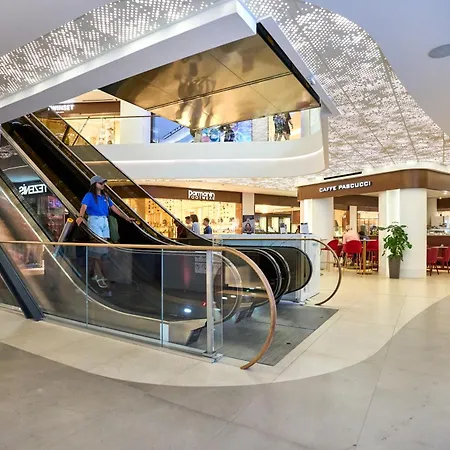 Stunning Seaview Mercury Tower - Luxurious Twin Units