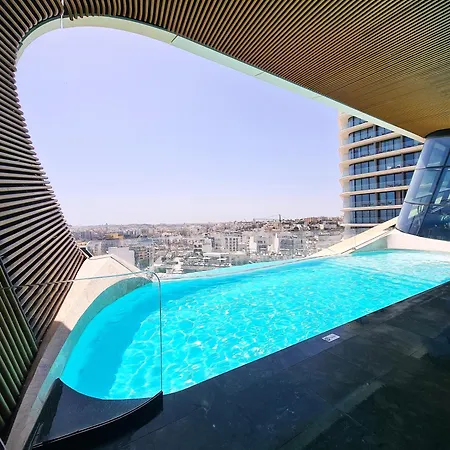 Luxurious Twin Units With Incredible Sea Views 아파트