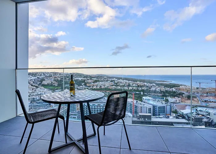 Stunning Seaview Mercury Tower - Luxurious Twin Units