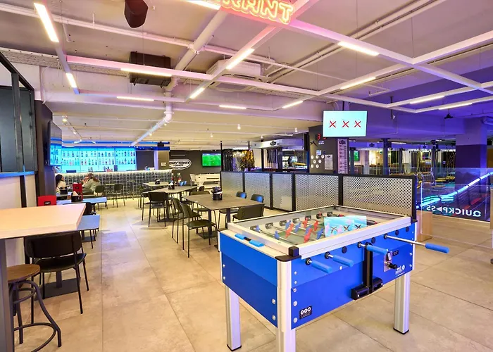 Stunning Seaview Mercury Tower - Luxurious Twin Units