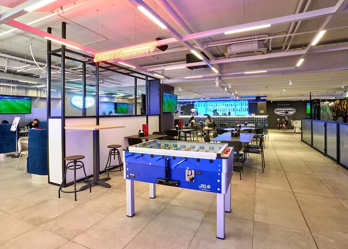 Stunning Seaview Mercury Tower - Luxurious Twin Units Apartment